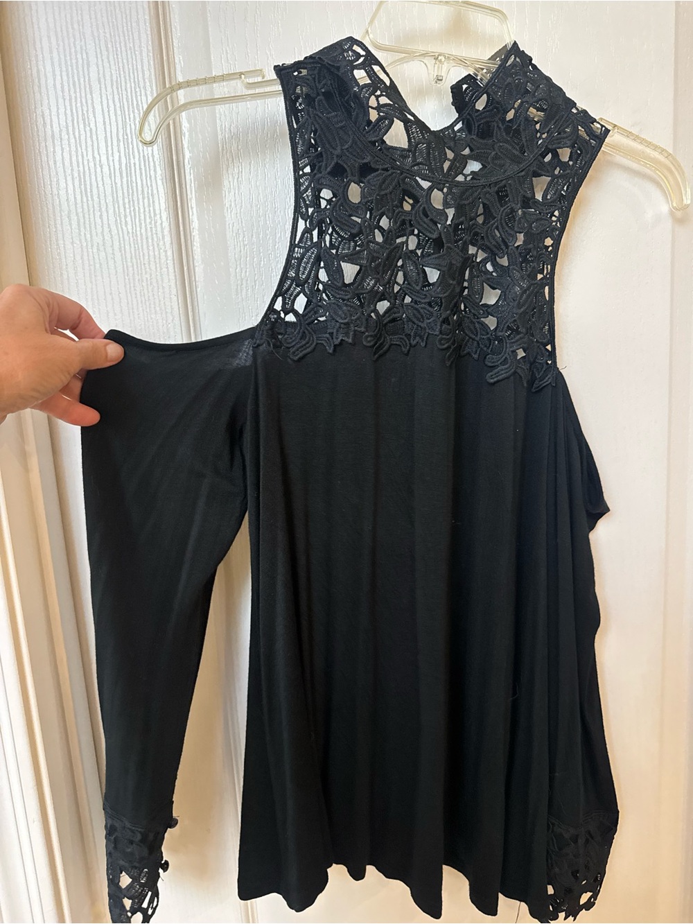 VENUS Black Lace Yoke Cold-Shoulder Top